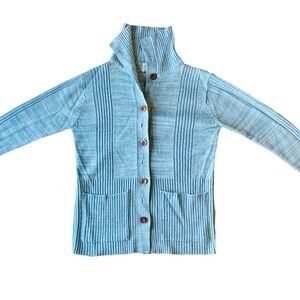 Women’s Blue striped cardigan with wooden buttons. Size medium. #stripedcardigan